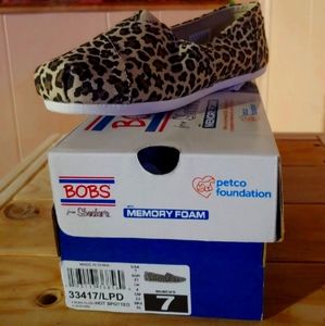 Cheetah Print Bobs by Skechers, Sz 7